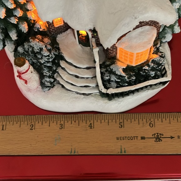 Thomas Kinkade “Painter of Light” Collectible Lighted “A Village Of Christmas” - Picture 6 of 10